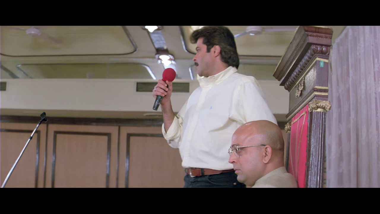 Loafer (1996) AMZN WEB-DL Hindi 720p HEVC DDP 2.0 ESub.mkv.0004